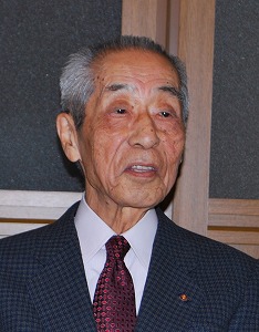 秋山　龍男　さん
