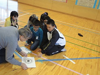 東野小学校での忠敬測量体験授業